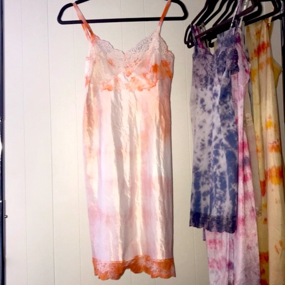 The Due Vintage Slip Orange Pink Swirl S